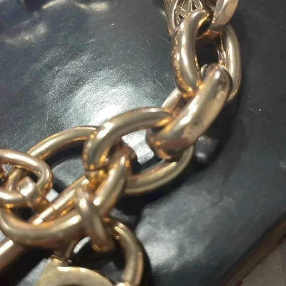 Michael Kors bold  toggle padlock link chain braclet - Picture 3 of 4